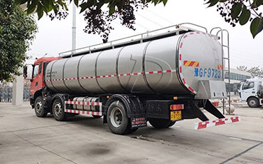 牛奶運(yùn)輸車(chē)的“內(nèi)膽守護(hù)術(shù)”：3mm不